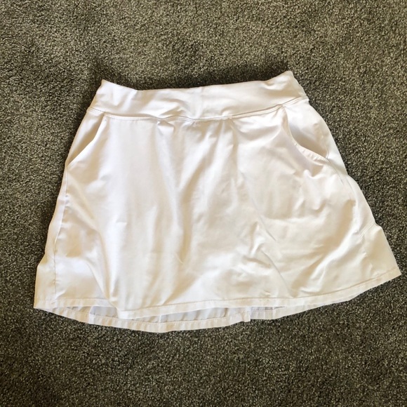 Golf skort( - Picture 1 of 6